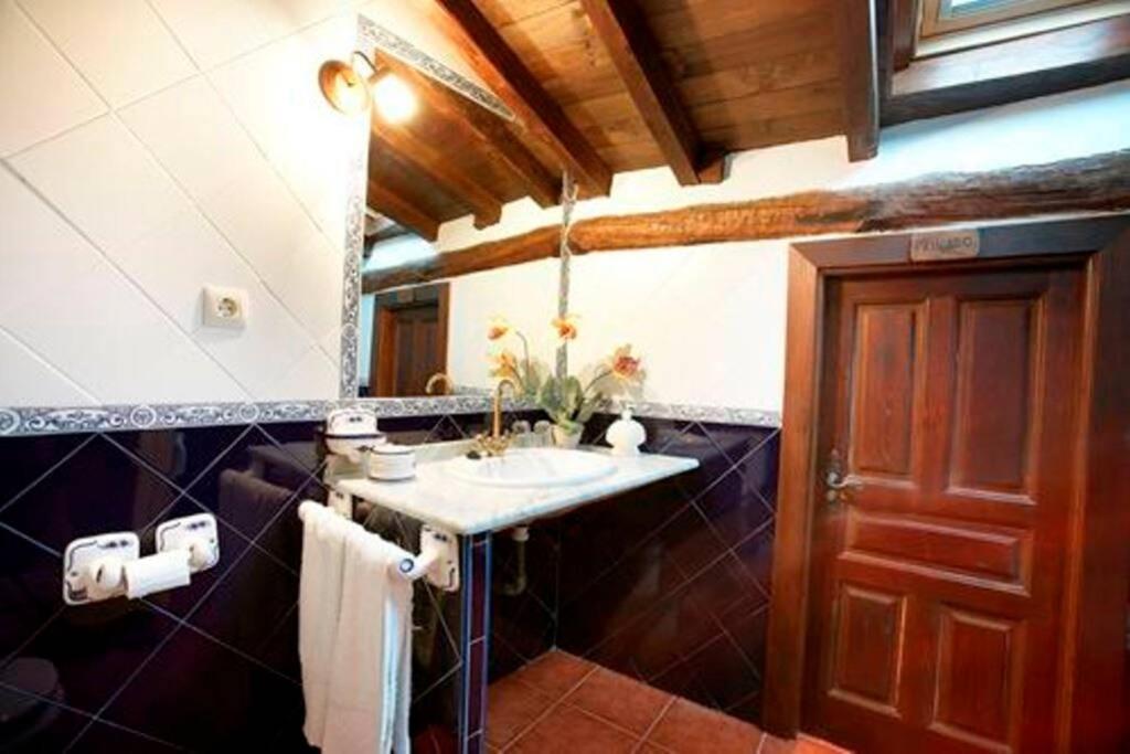 Casa Rural Los Portales Valle Del Jerte 카베주엘라델발 외부 사진